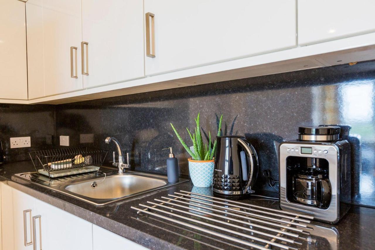 Panorama Apartments By Mesh Accommodation Short & Long Term Lets Ashford For Contractors Or Corporate Stays Luaran gambar
