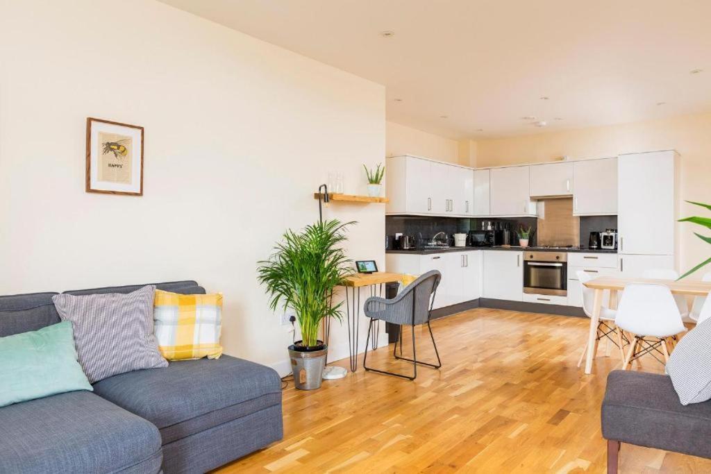 Panorama Apartments By Mesh Accommodation Short & Long Term Lets Ashford For Contractors Or Corporate Stays Luaran gambar